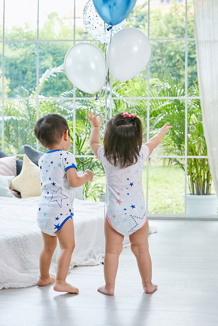 boy and girl dressed Starry Gaze Easyeo Rompers 3pc Bundle (Green) | Oeteo Singapore